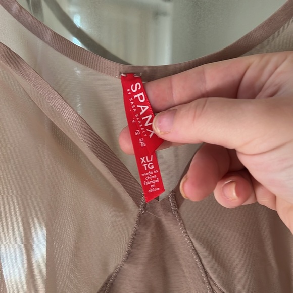 Spanx Haute Contour Nouveau Nude Slip - Picture 4 of 8